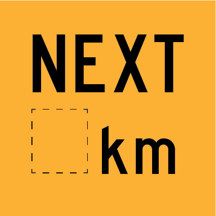 ext X Km (MMS-ADV-18) 600×600 mm traffic yellow reflective multi-message sign, WA-compliant panel for extended roadwork and hazard zones